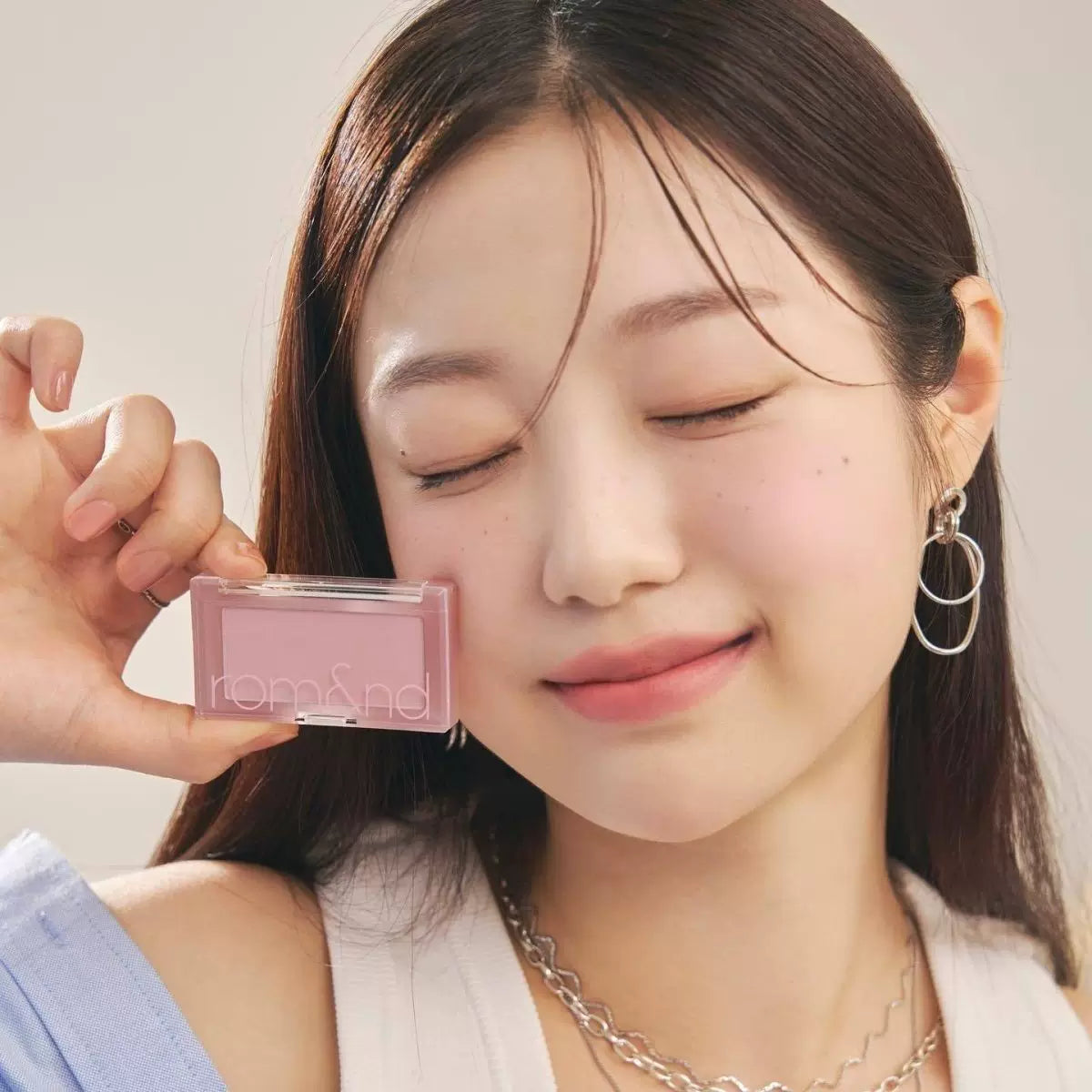 韩国新款Romand柔焦单色腮红蜜桃持久隐形毛孔提升气色百搭正品